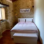 Casita Feliz Entre Montanas Y Cerca Del Mar
