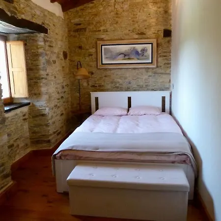 Casita Feliz Entre Montanas Y Cerca Del Mar